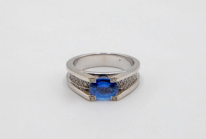 Bague Or blanc et Saphir