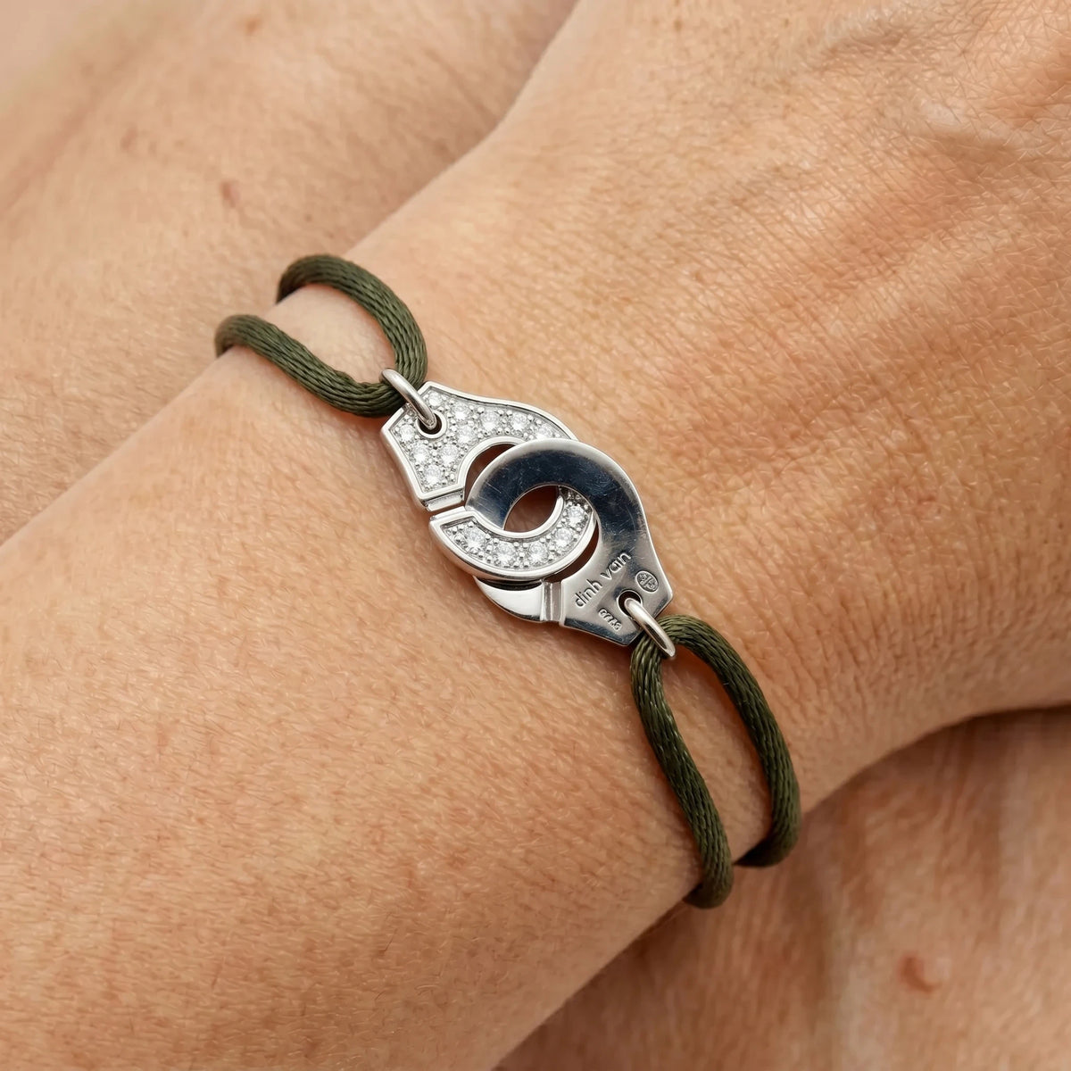 Dinh van Bracelet Menottes or et Diamant pavage