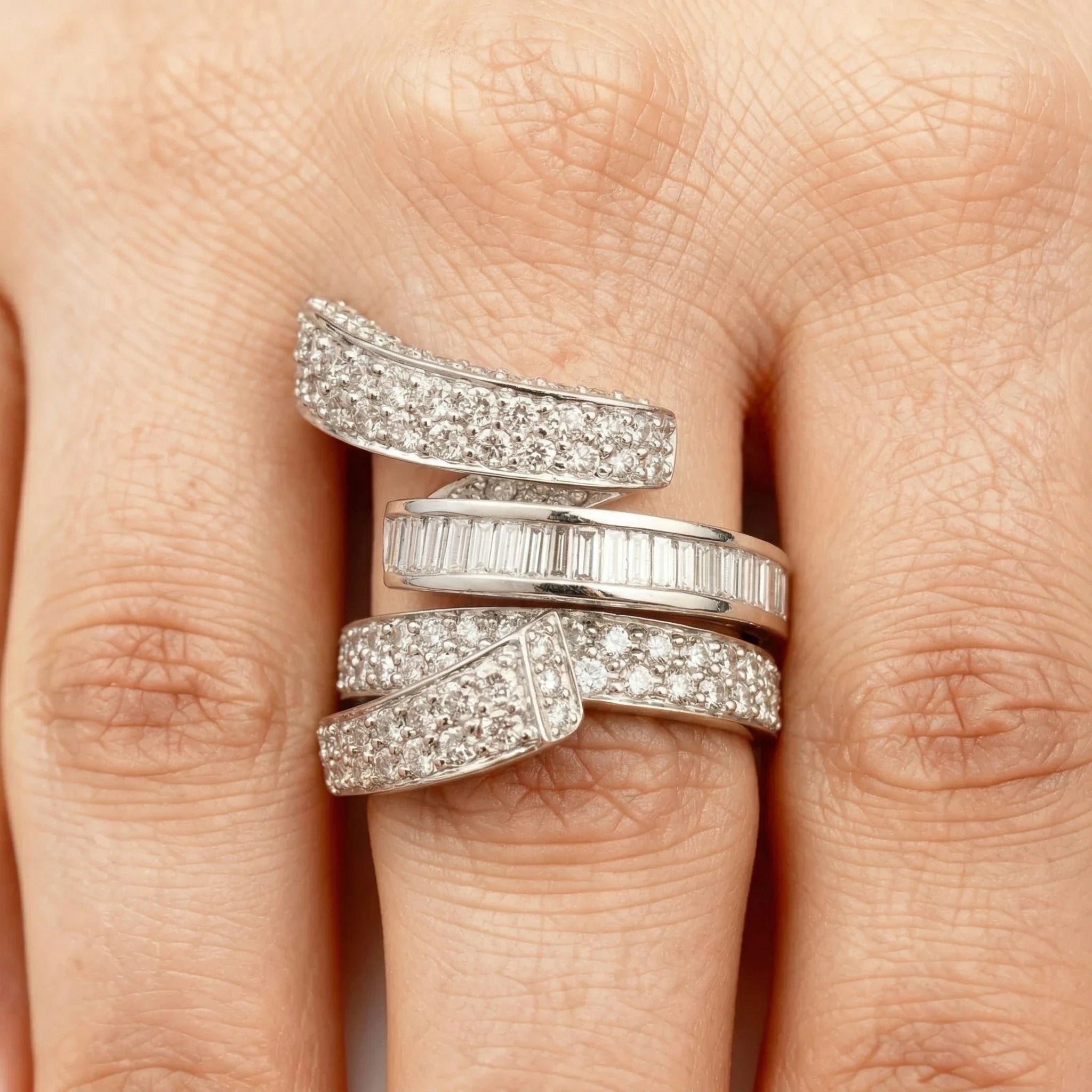 Non signée Bague Or blanc et Diamant pavage