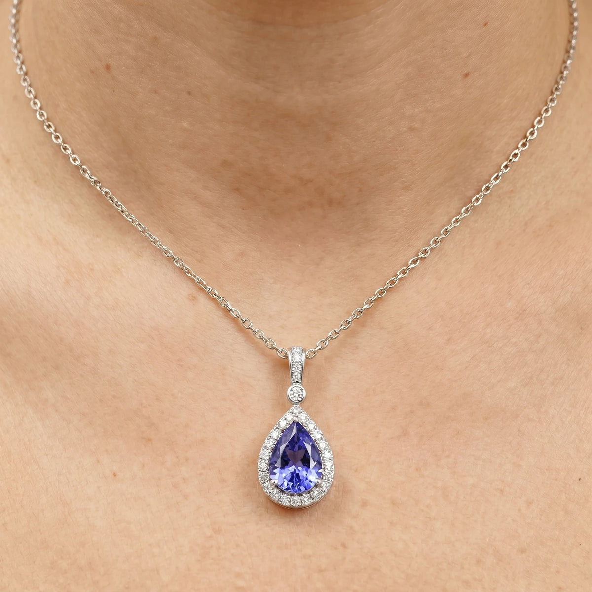 Collier or et Tanzanite