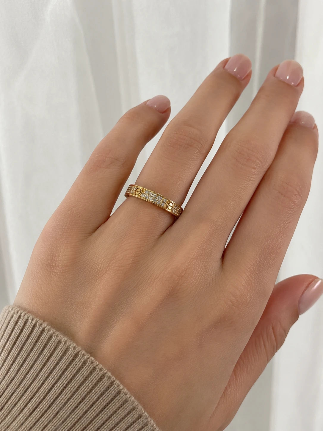 Cartier Bague Love or et Diamant pavage