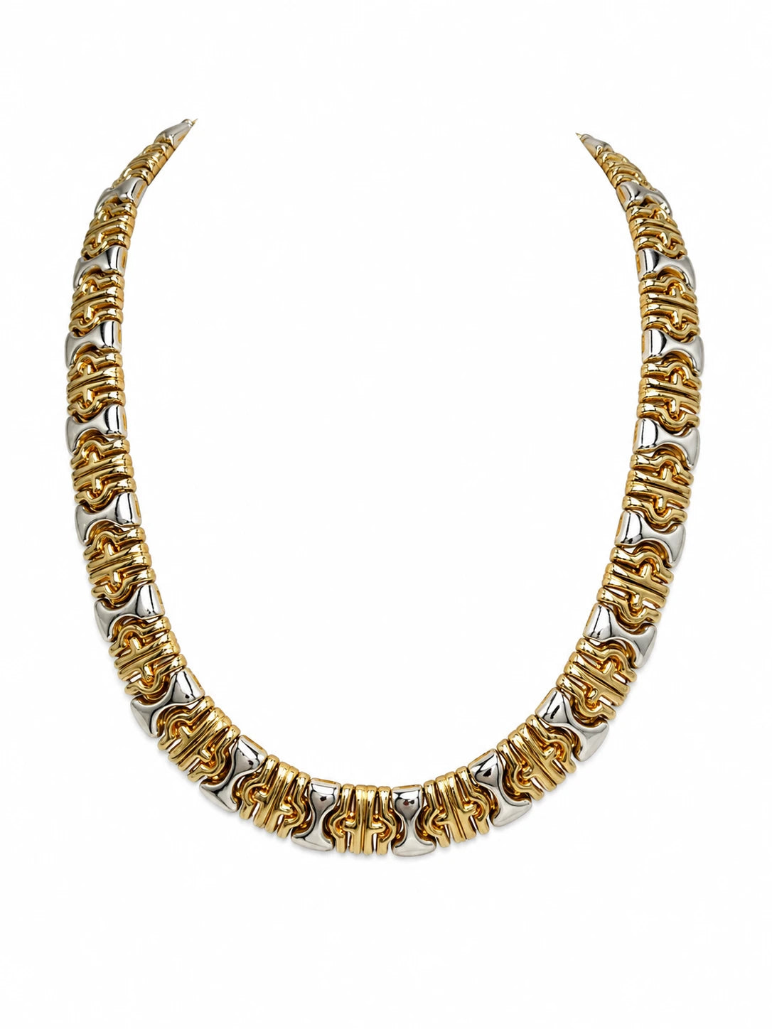 Collier or