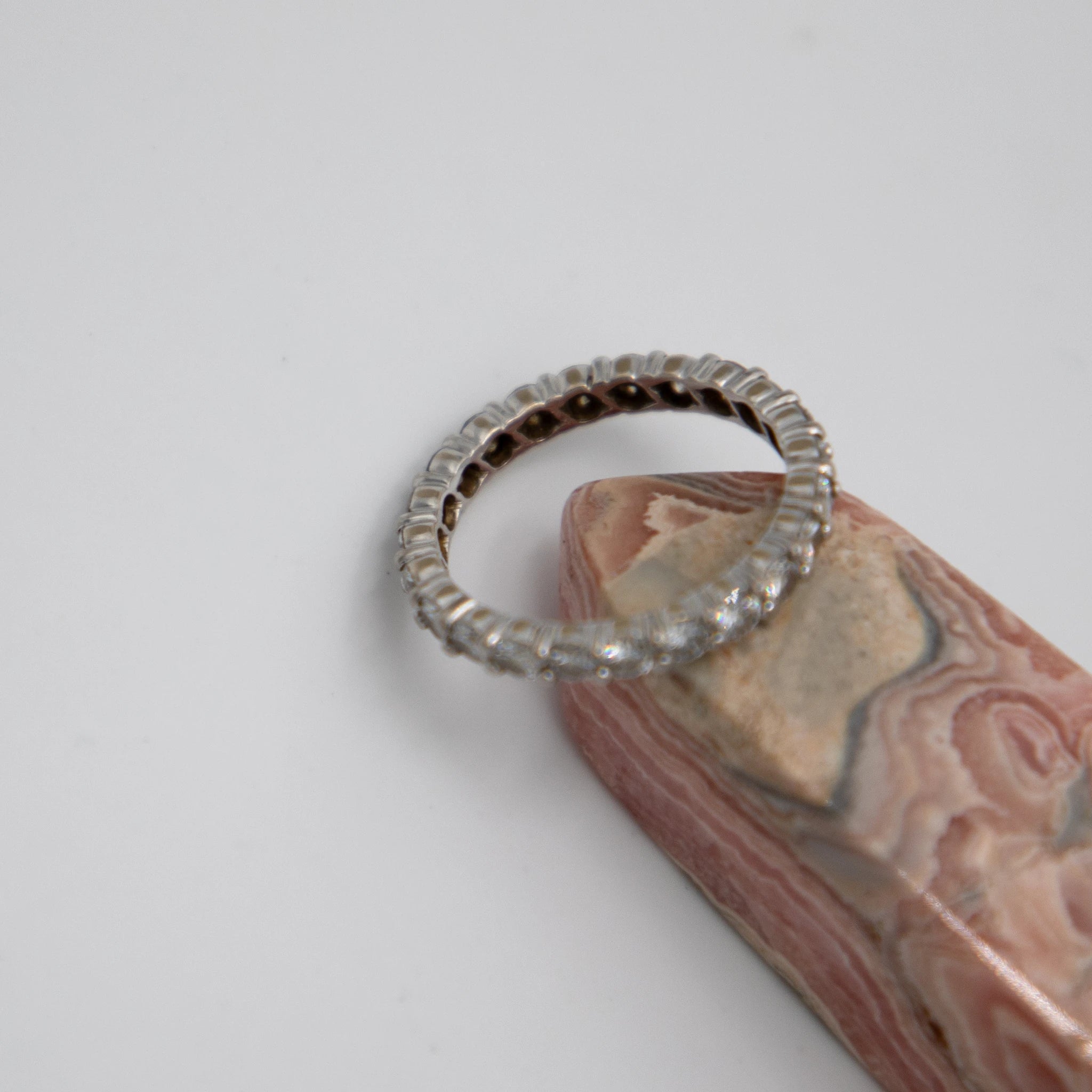 Bague Or blanc et Diamant pavage
