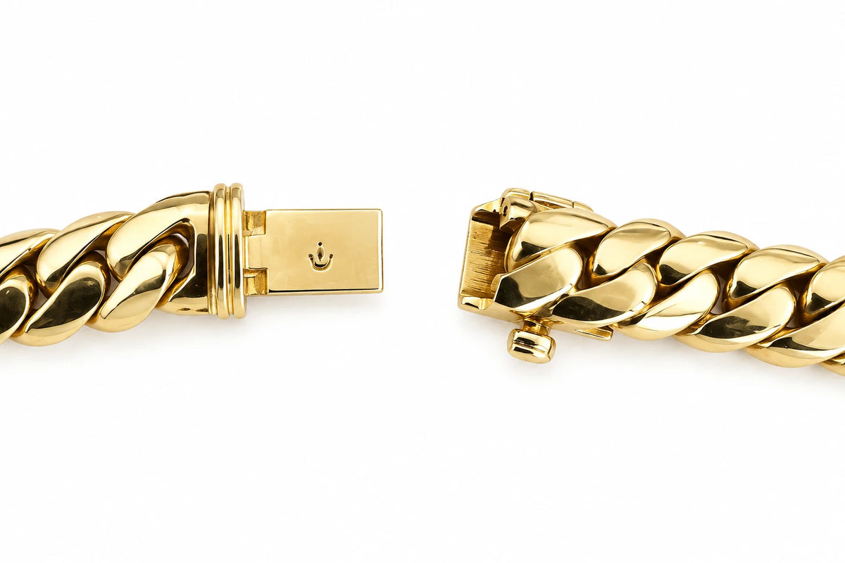 Collier or et Saphir