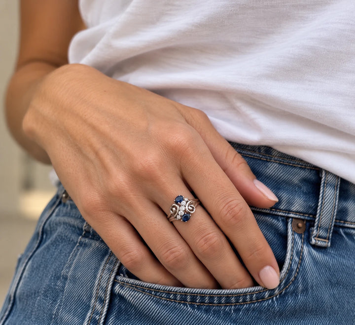 Bague rétro asymétrique en or et Saphir