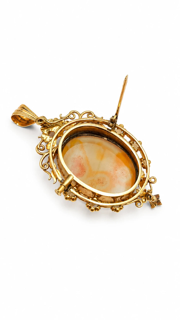 Pendentif or et Calcedoine