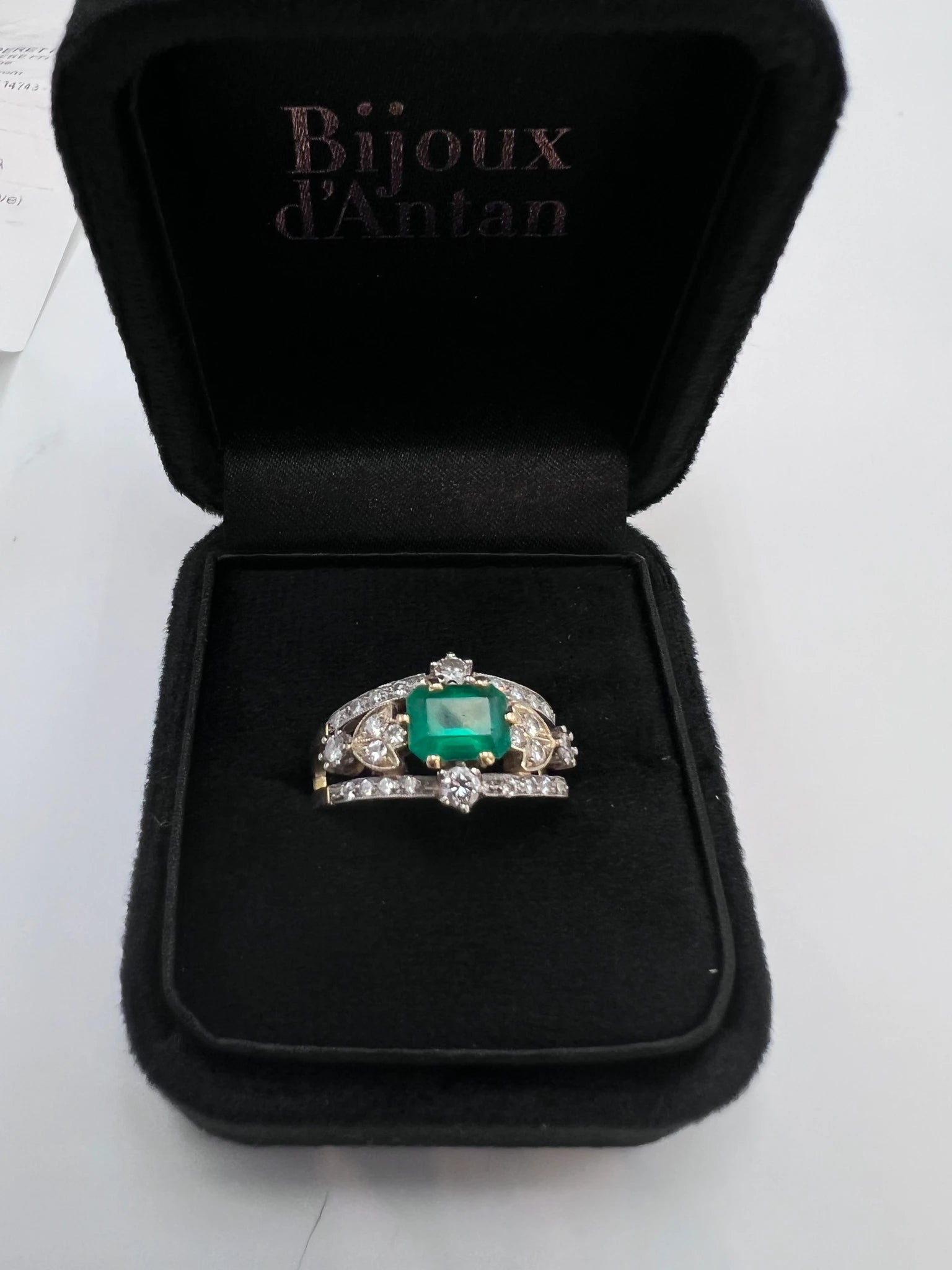 Bague Or jaune et Émeraude