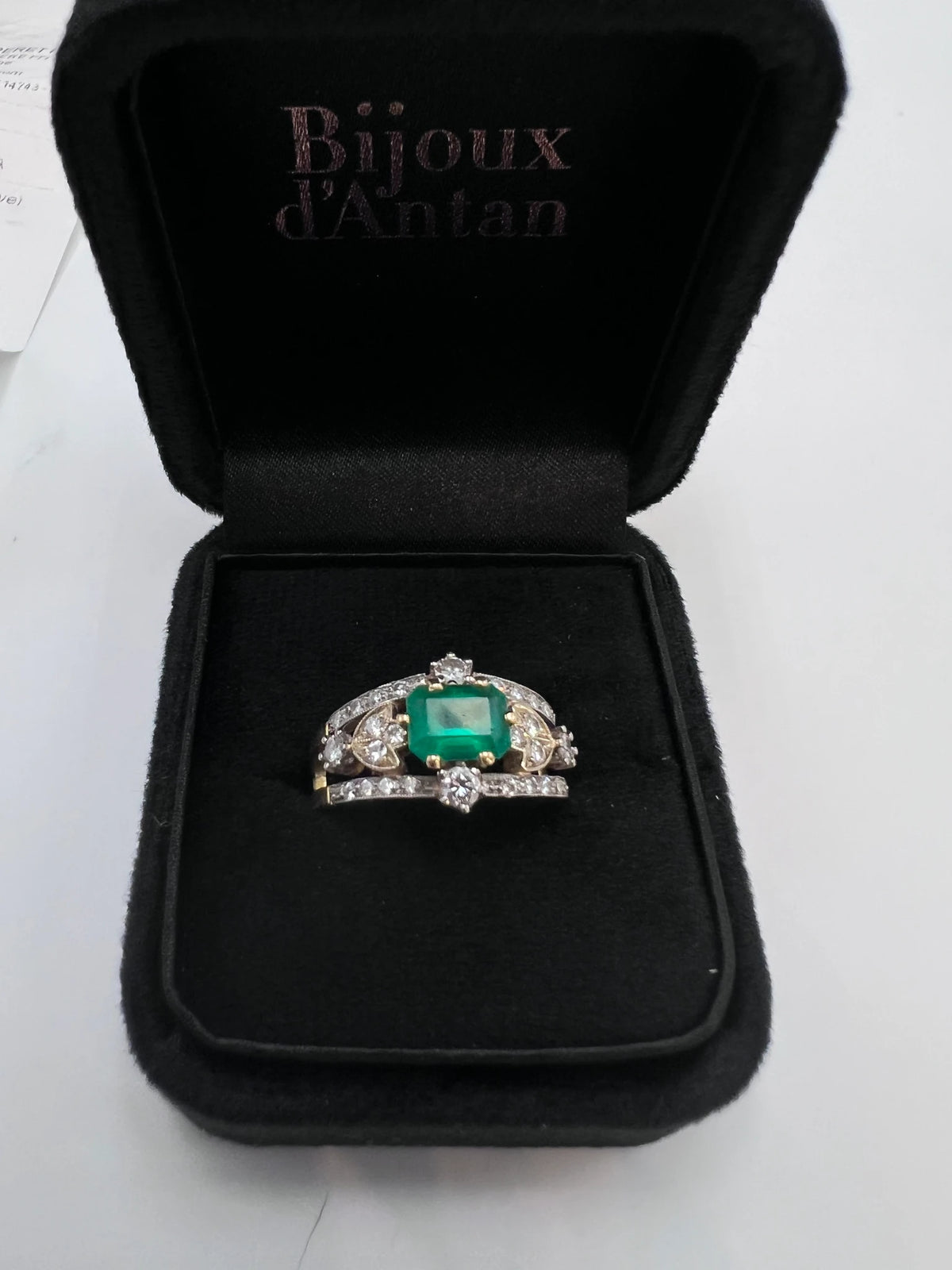Bague or et Émeraude