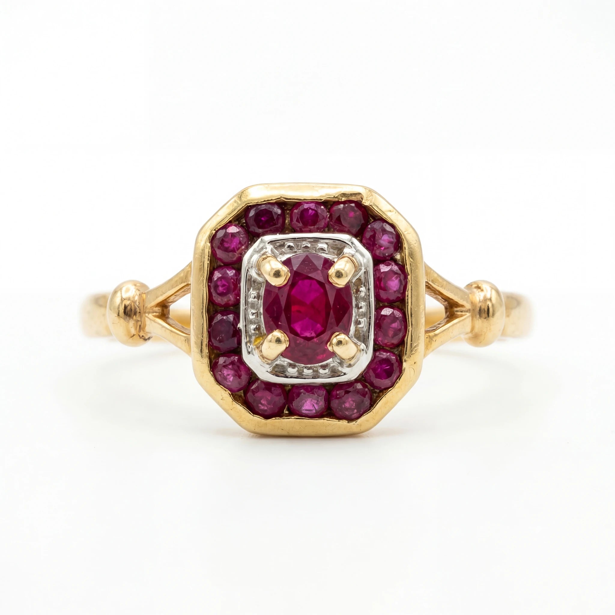 Bague Or jaune et Rubis
