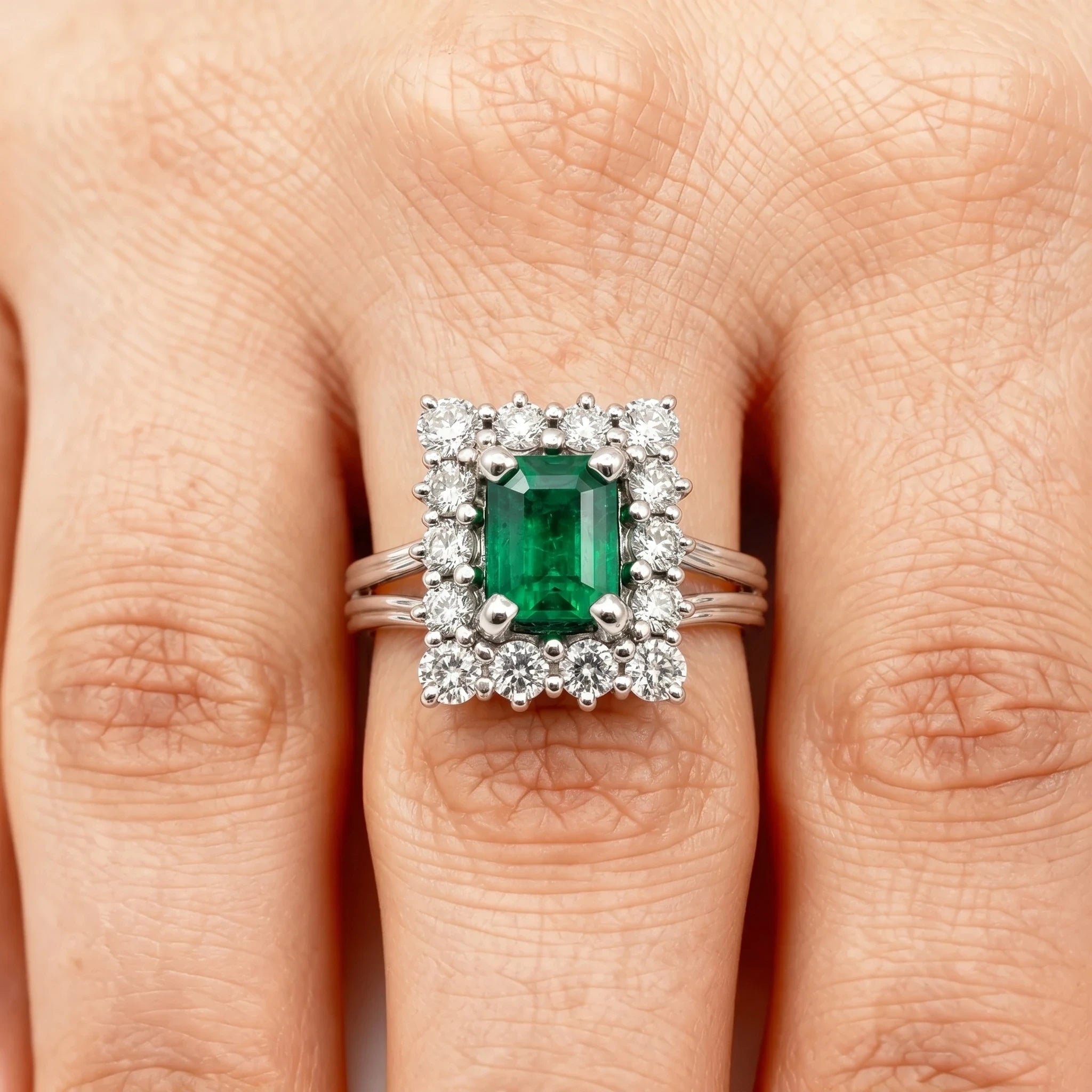 Bague Or blanc et Émeraude