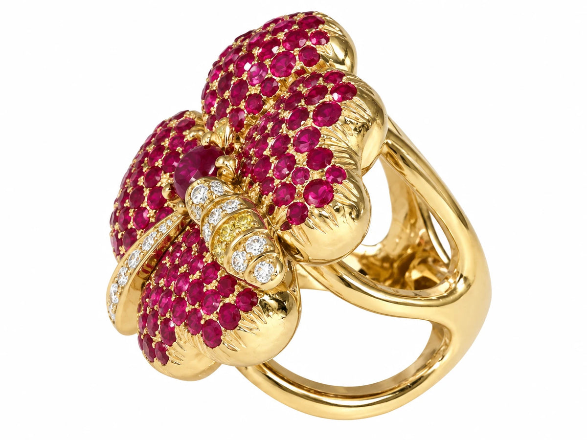 Bague or et rubis pavage