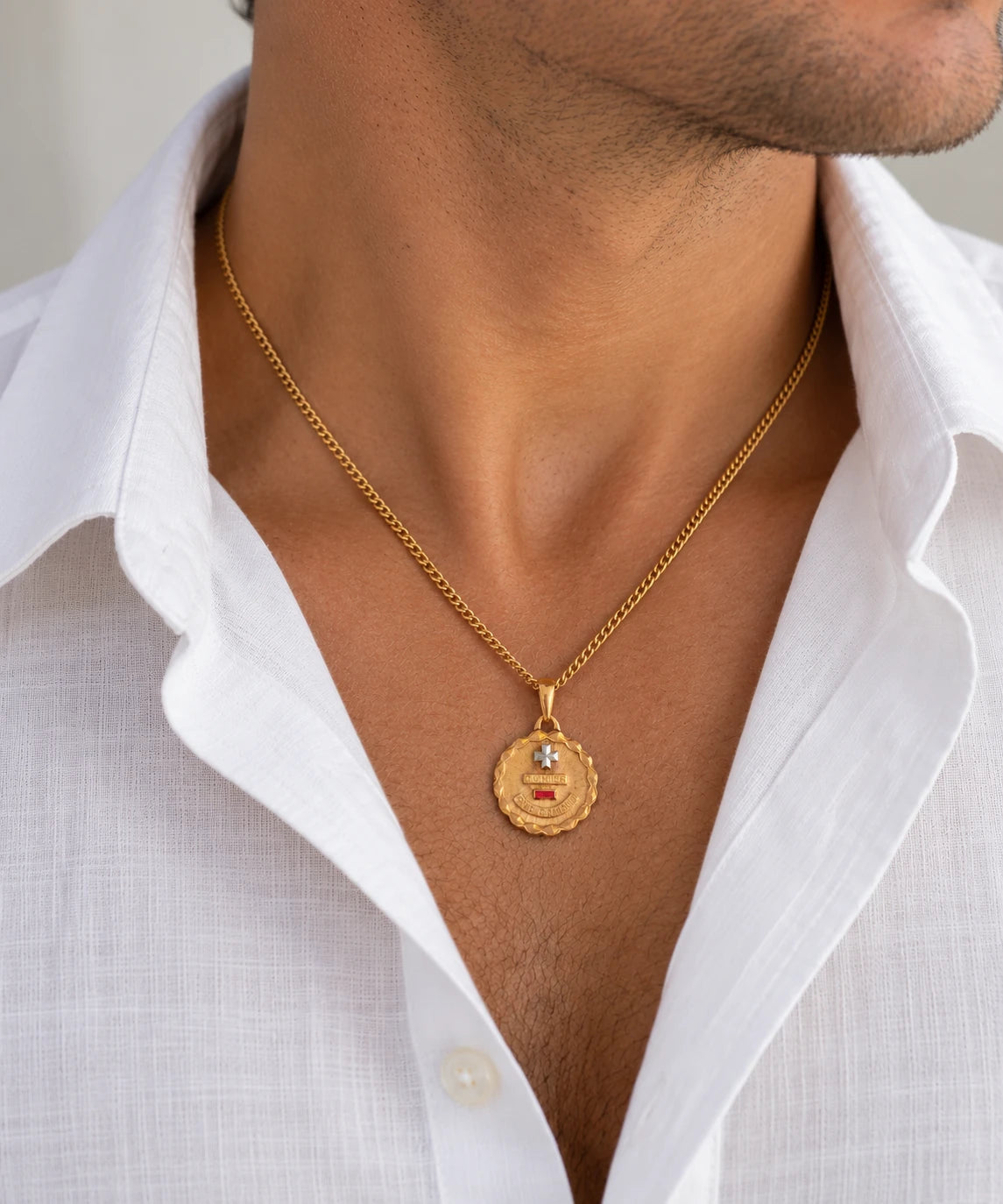 Augis Médaille + qu'hier - que demain or et Rubis