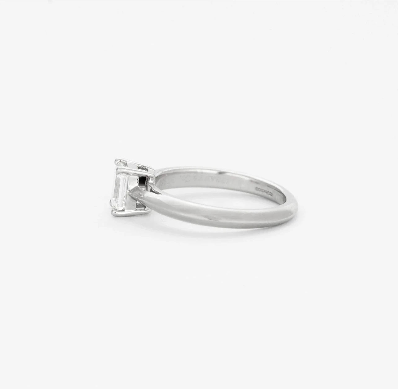 Tiffany & Co. Bague Solitaire Platine et Diamant
