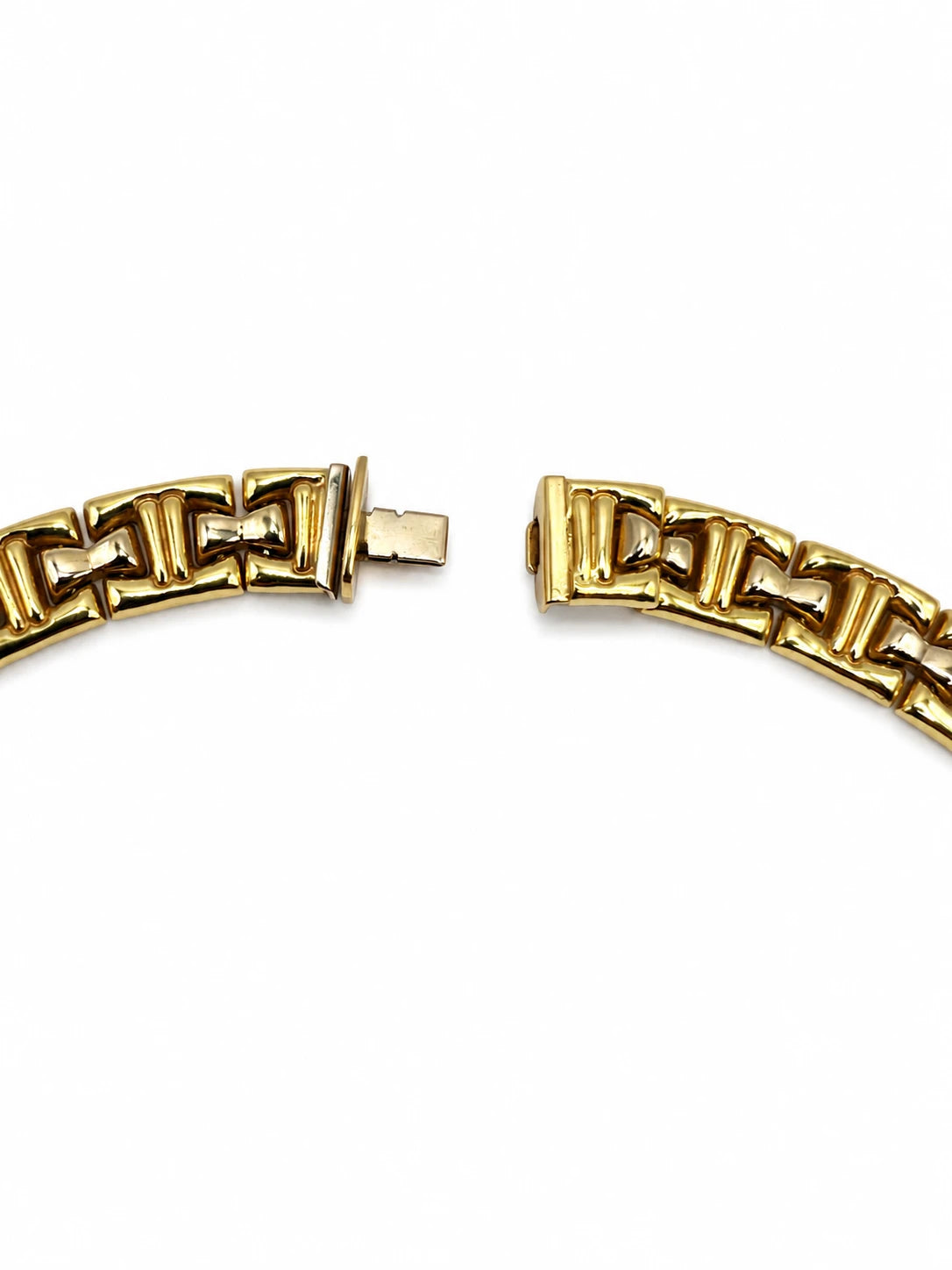 Collier or