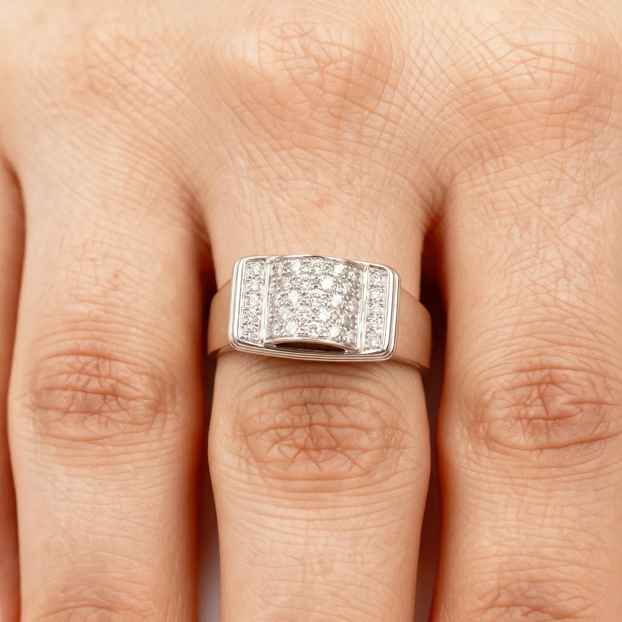 Poiray Bague Or blanc et Diamant pavage