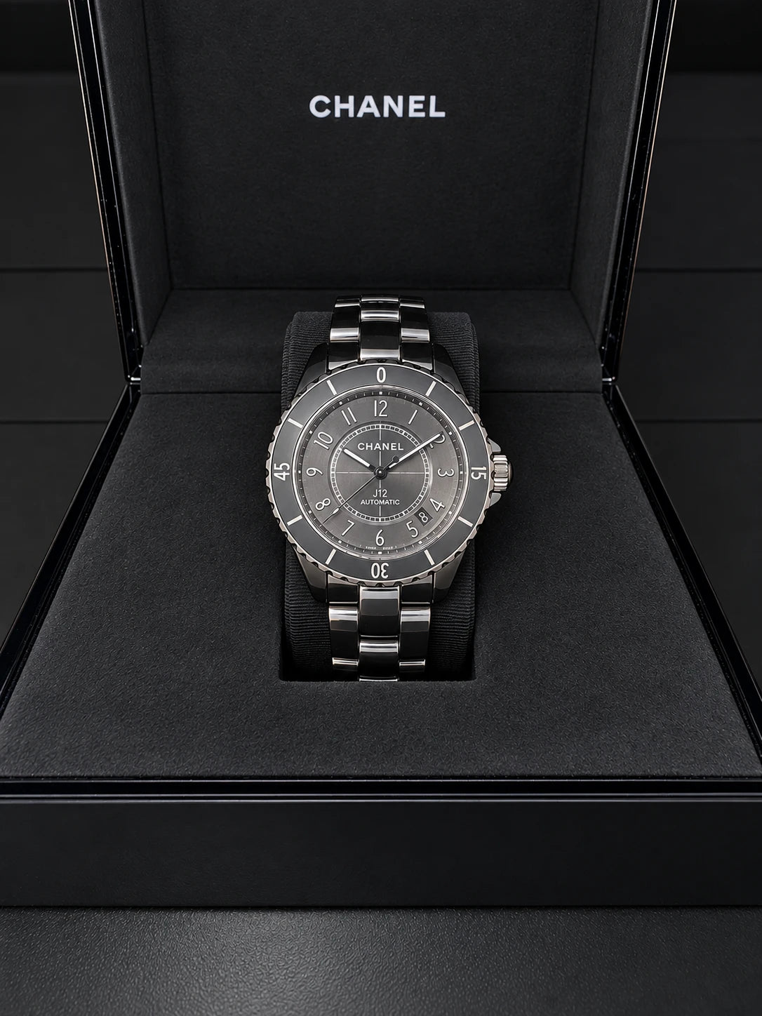 Montre Chanel J12