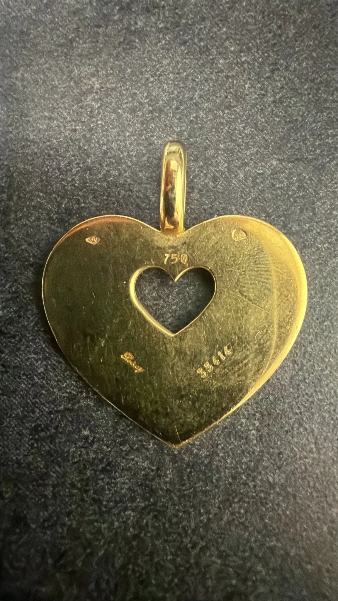 Poiray Pendentif Coeur secret or