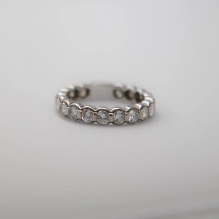 Bague Or blanc et Diamant pavage