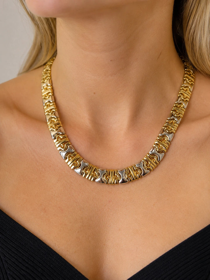 Collier or