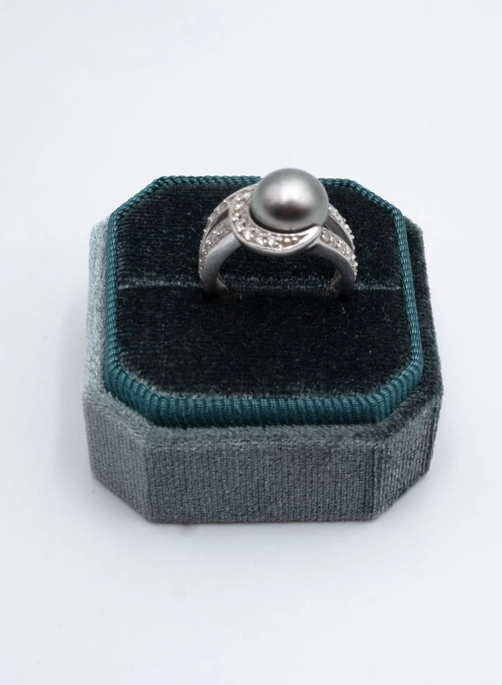 Bague Or blanc et Perle de culture