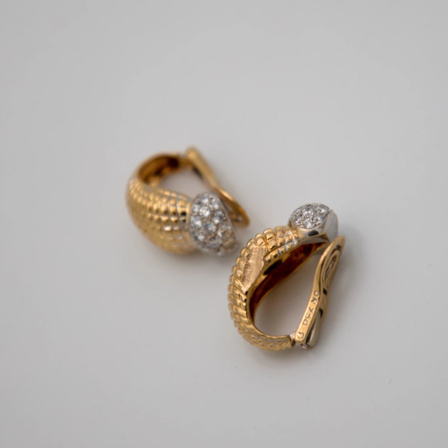 OJ Perrin Boucles d'oreilles Or jaune et Diamants