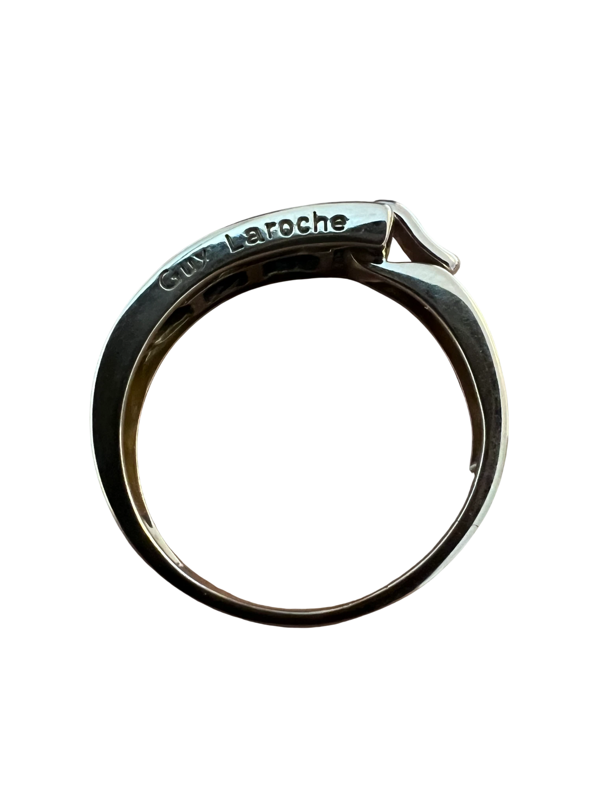 Guy Laroche Bague or et Saphir