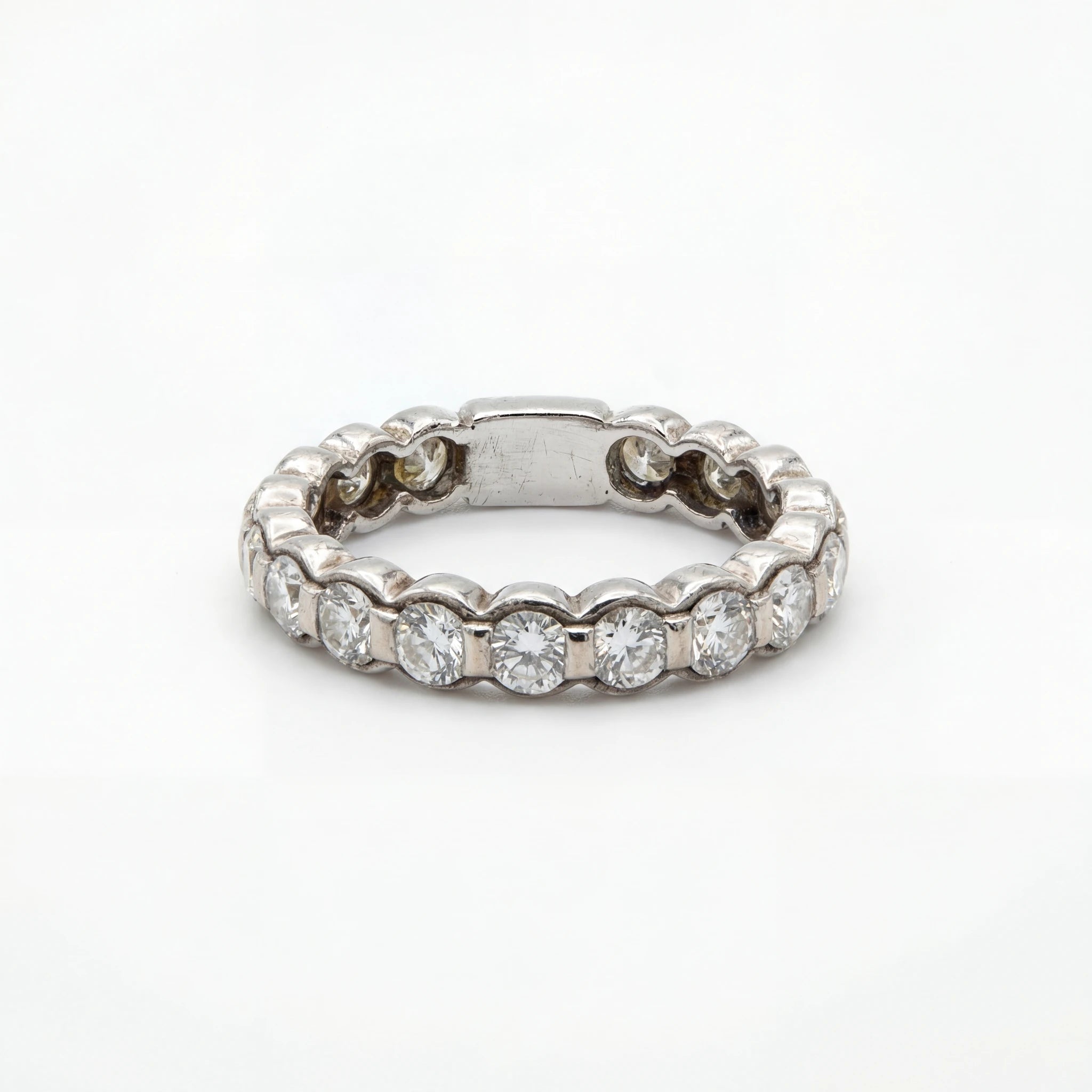 Bague Or blanc et Diamant pavage