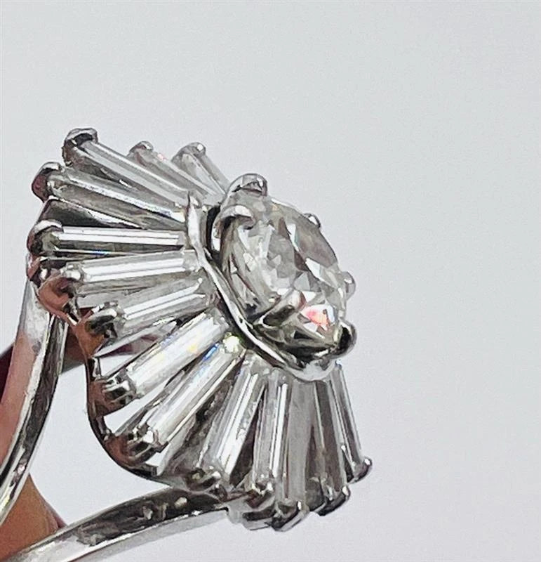 Boucheron Bague Platine et Diamant