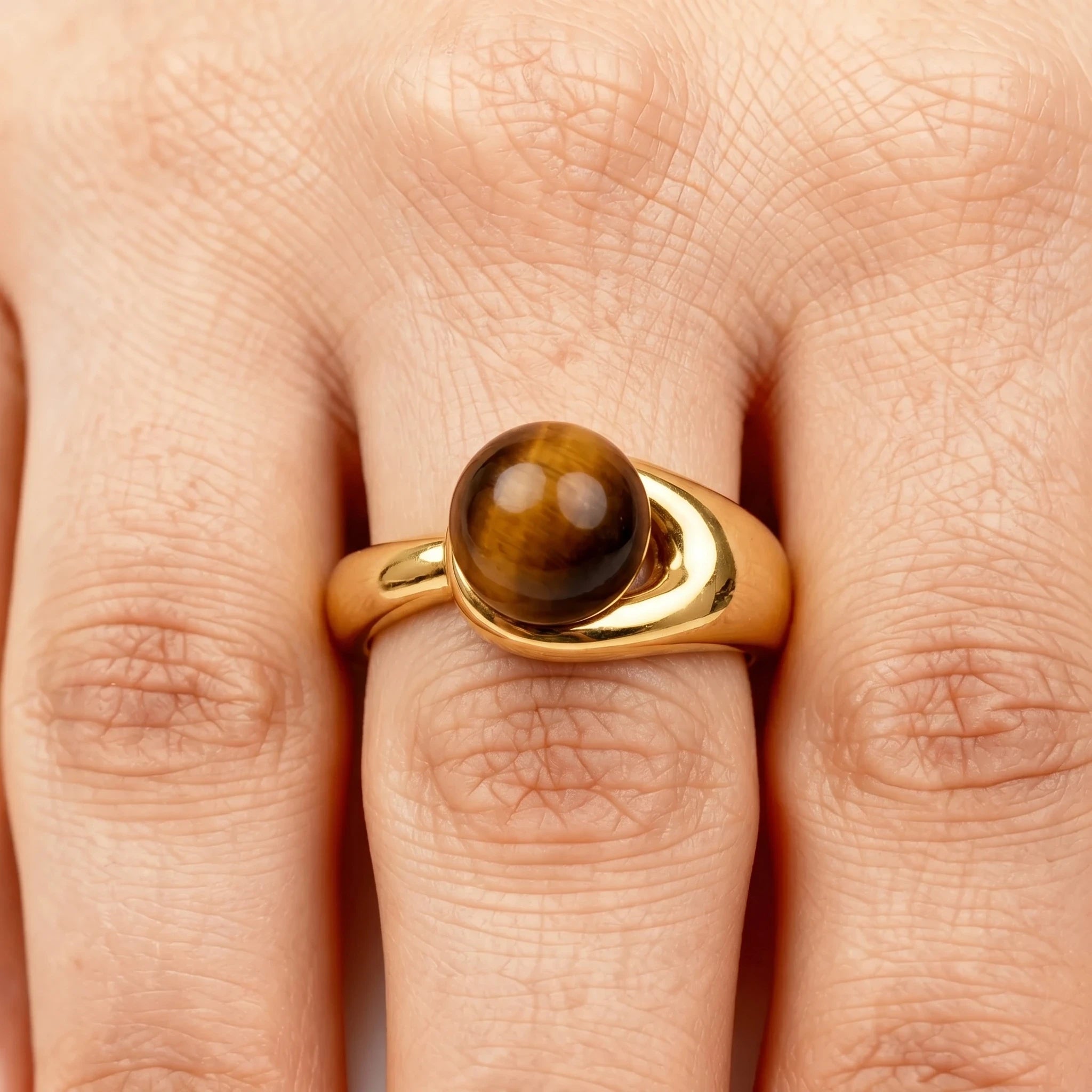 Boucheron Bague Or jaune et Oeil de tigre