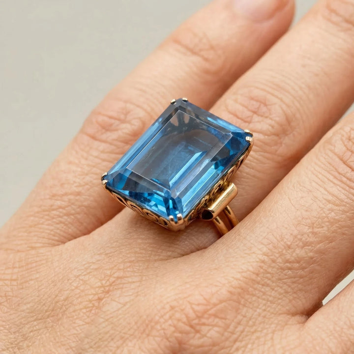 Bague Or jaune et Topaze