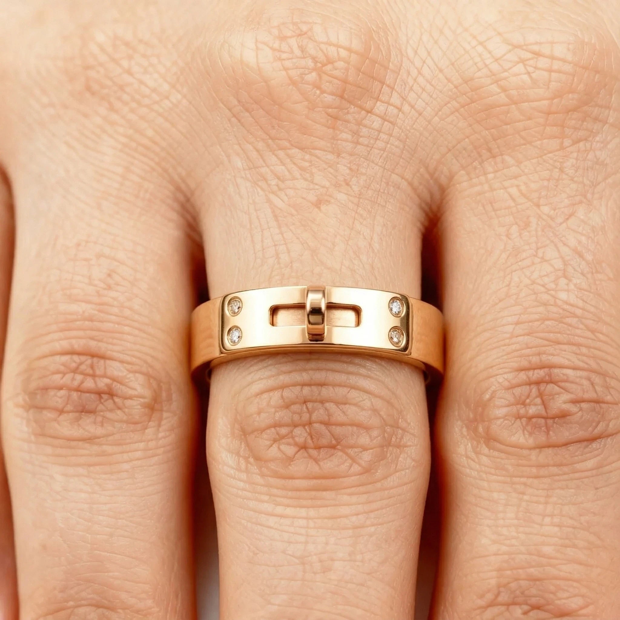 Hermès Bague Kelly Or rose et Diamant