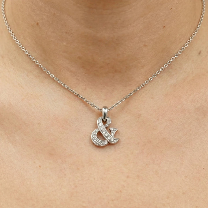 Van Cleef & Arpels Pendentif & Or blanc et Diamant pavage