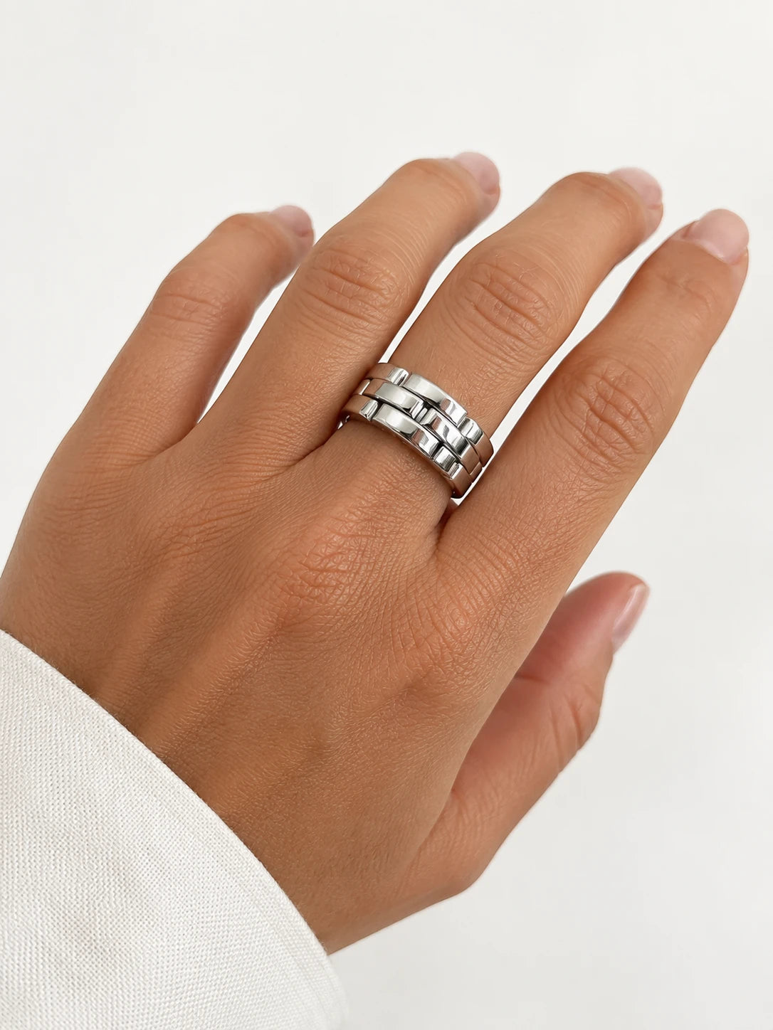 Cartier Bague Panthere Or blanc