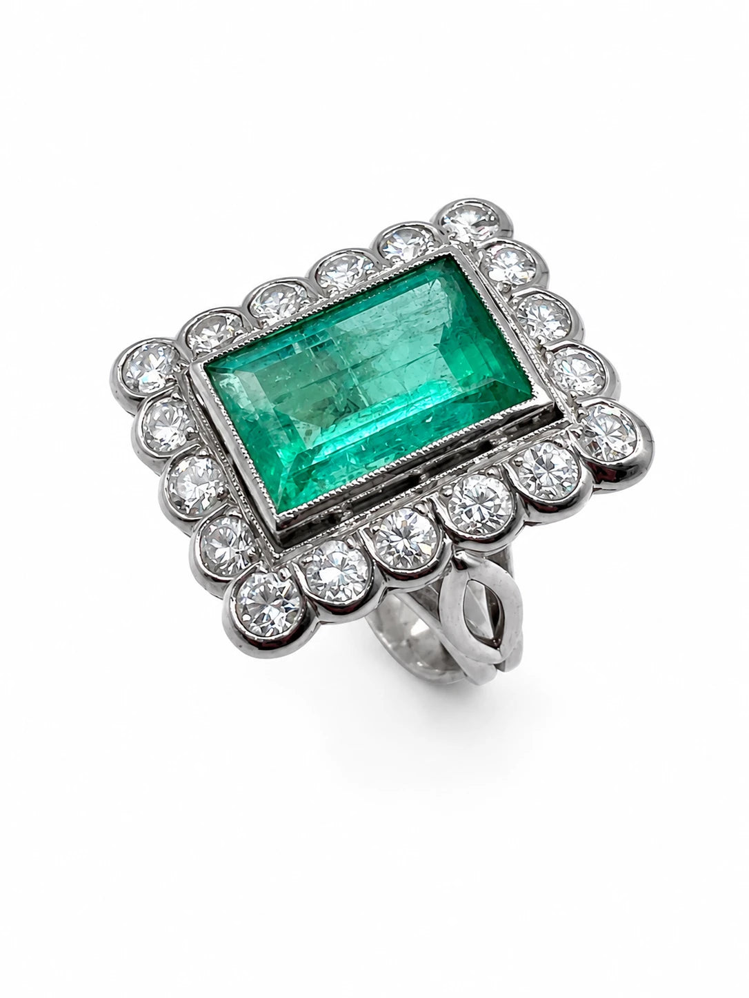Bague platine et Émeraude