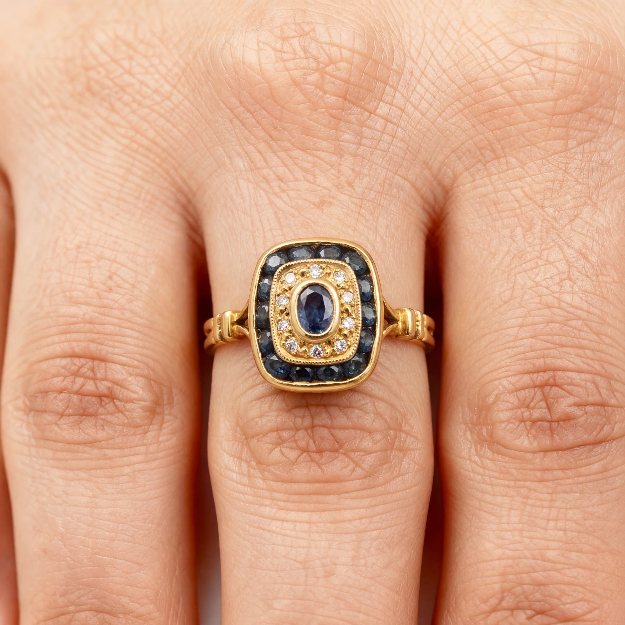 Bague Or jaune et Saphir