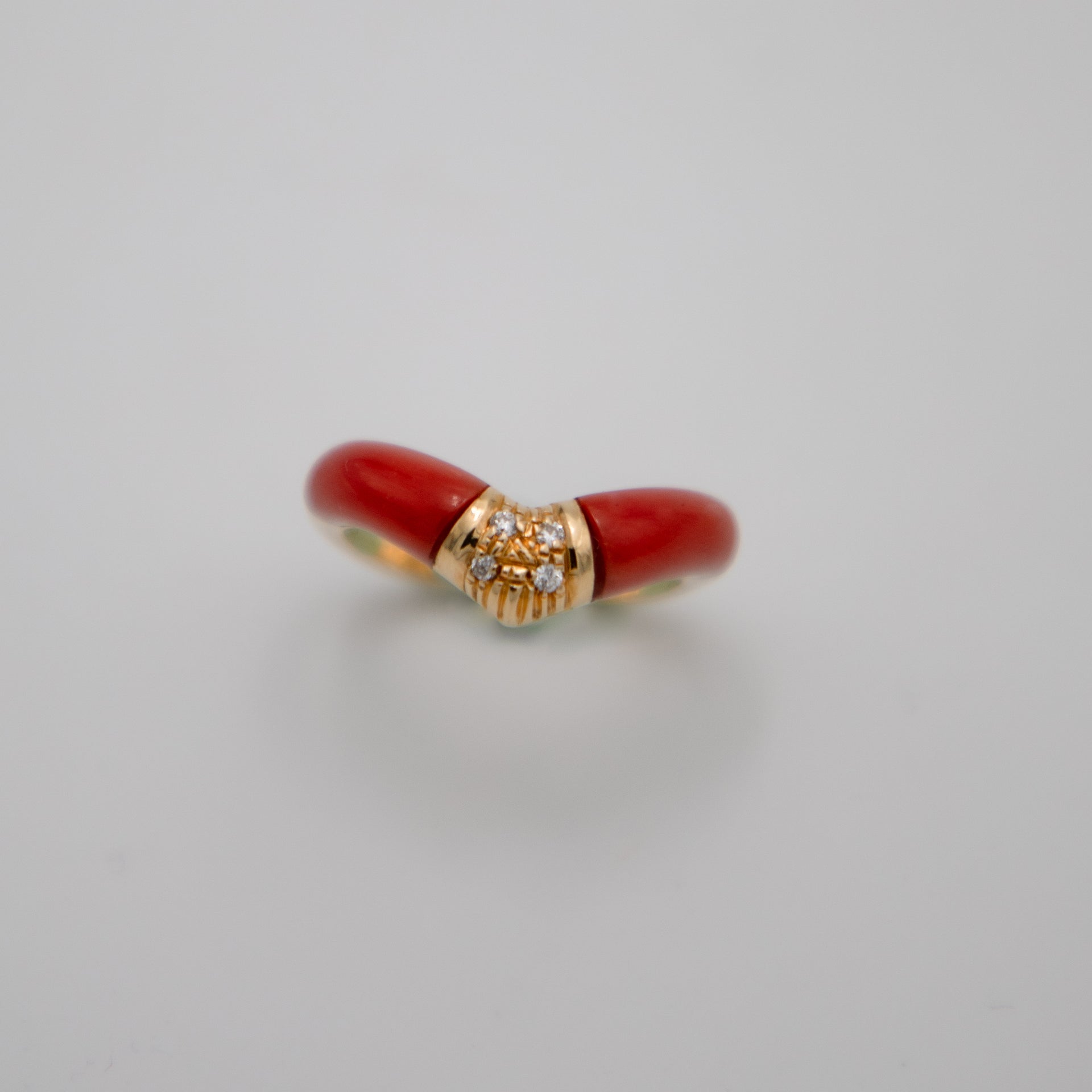 Bague or jaune et Corail