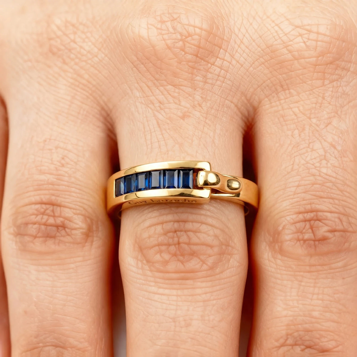 Guy Laroche Bague or et Saphir