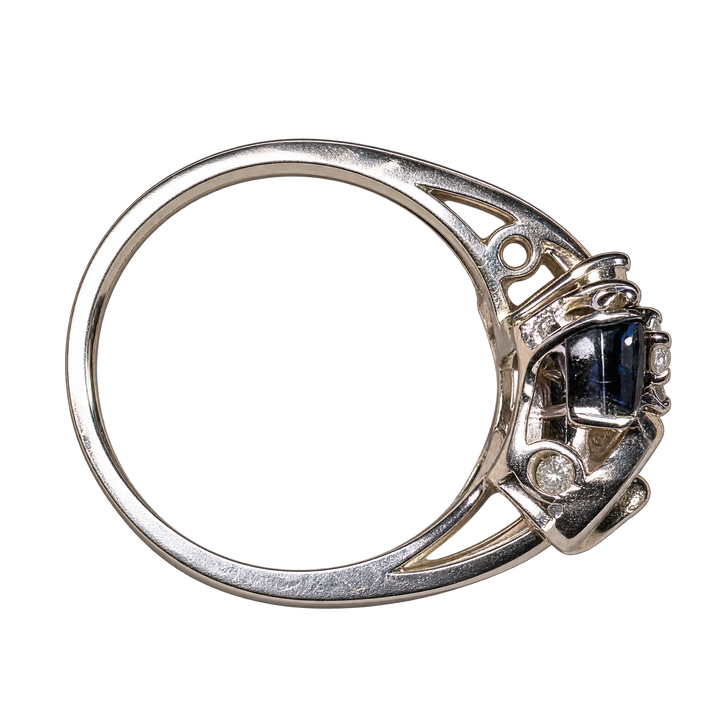 Bague rétro asymétrique en or et Saphir