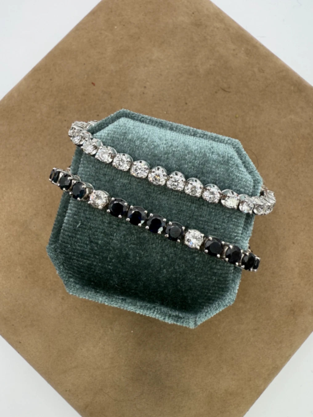 Bracelet or et Pavé de saphirs