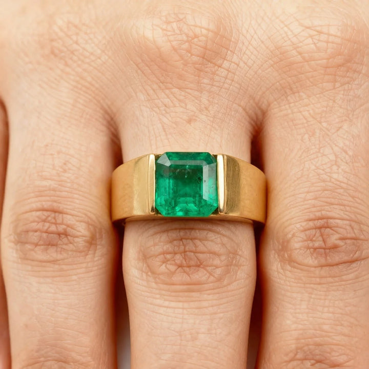 Cartier Bague Tank Or jaune et Émeraude