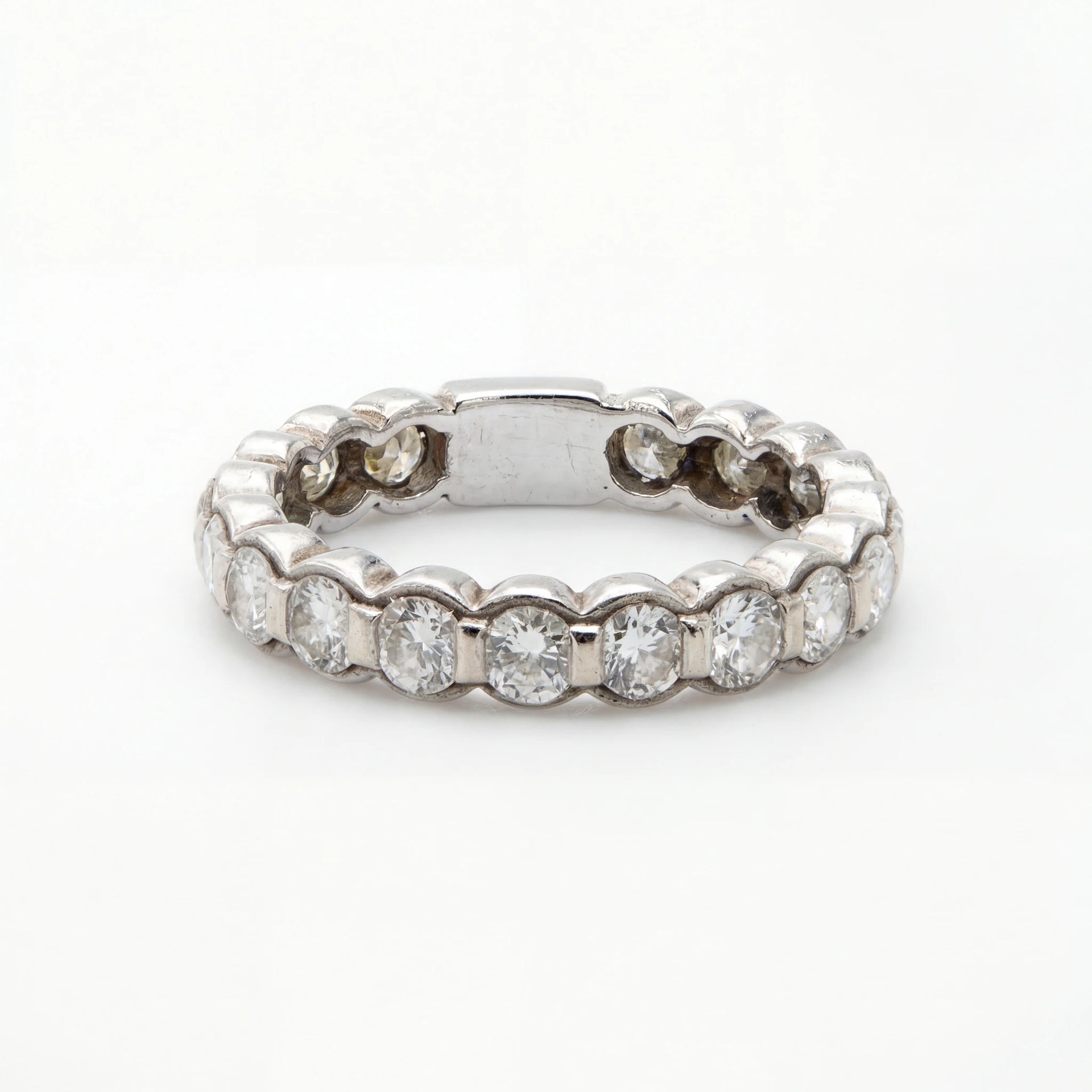 Bague Or blanc et Diamant pavage