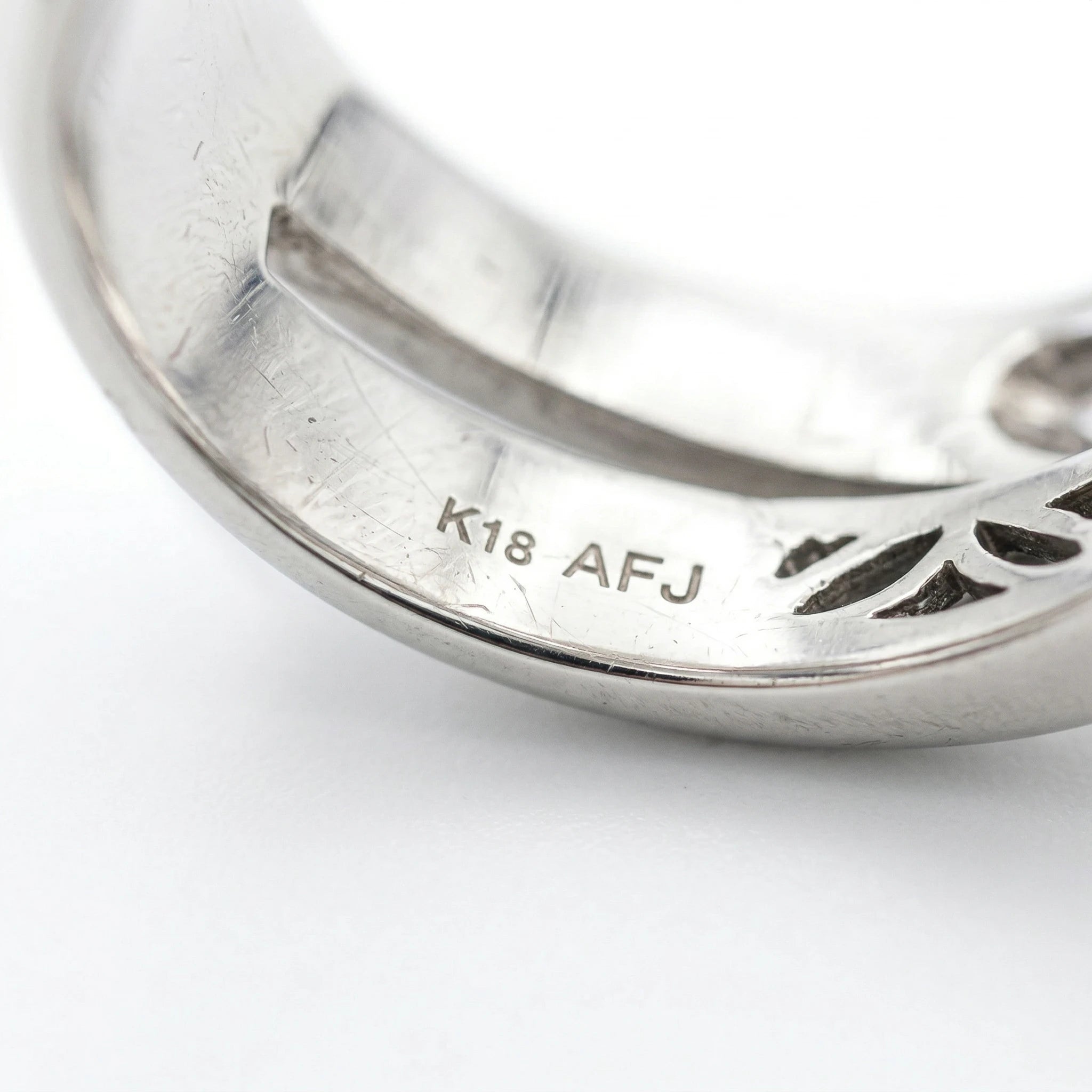 Non signée Bague Or blanc et Diamant pavage