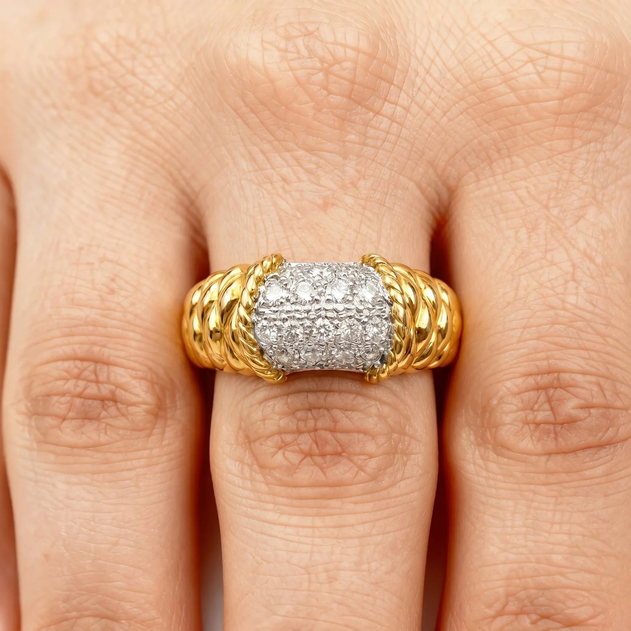 Bague Or jaune et Diamant pavage