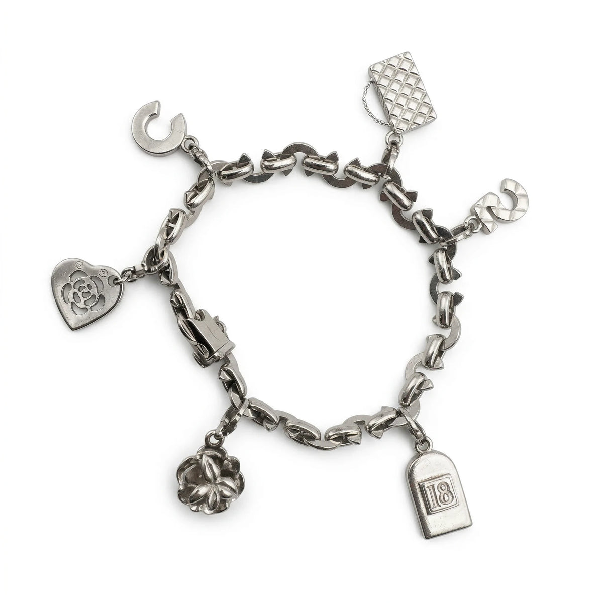 Chanel Bracelet Camelia or