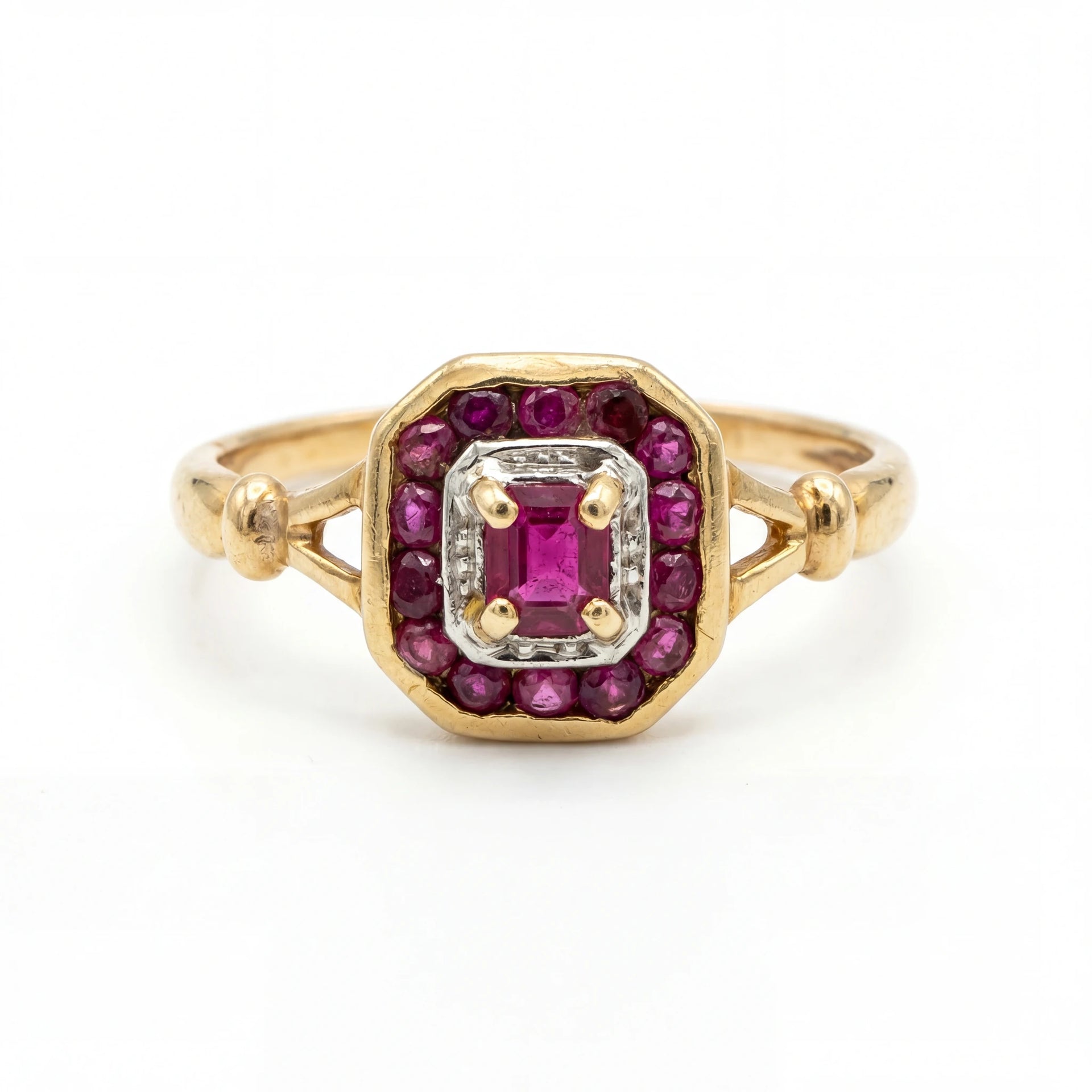 Bague Or jaune et Rubis