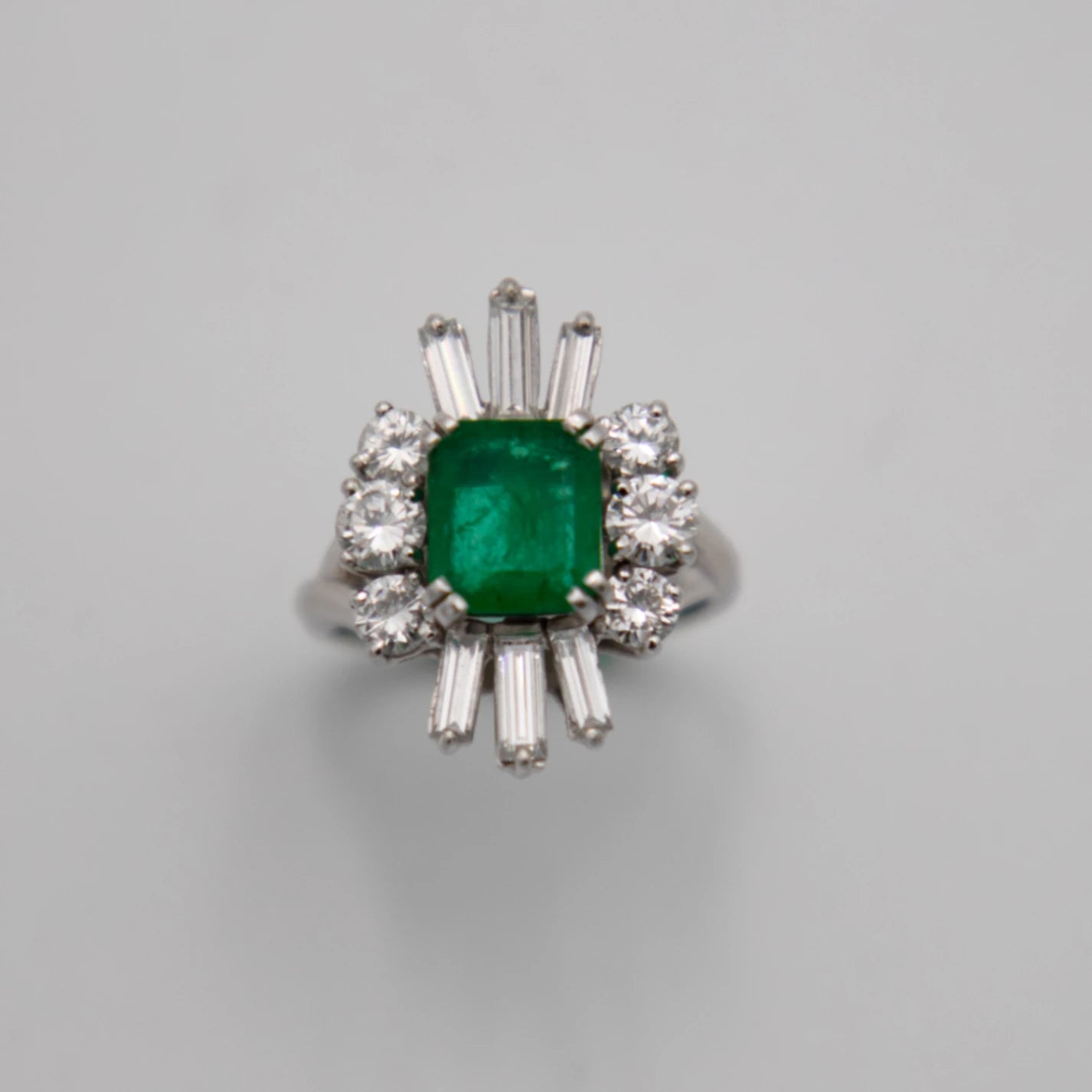 Bague Platine et Émeraude