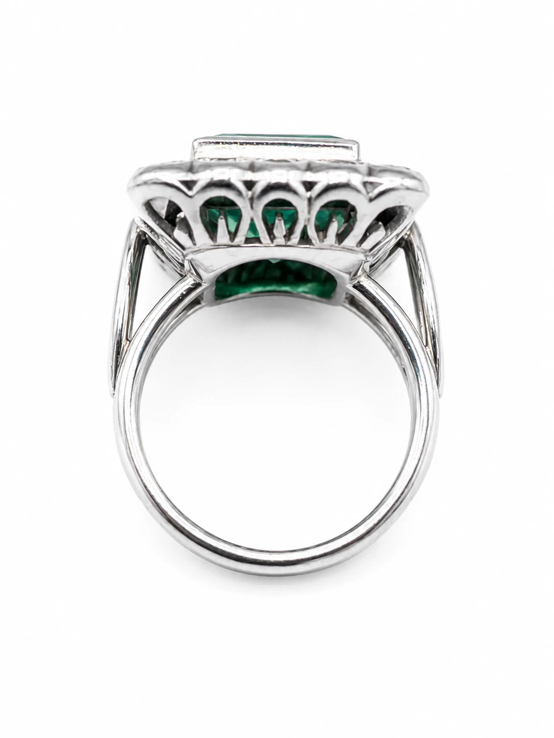 Bague platine et Émeraude